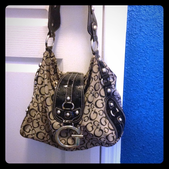 Guess Handbags - Guess purse