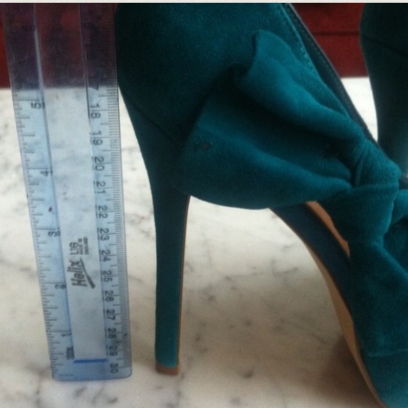 🎉HP🎉 New Steve Madden Bowderek suede pump SZ 7.5 - Picture 3 of 4