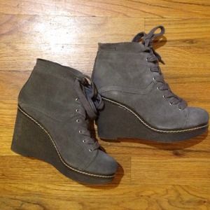 ⚡REDUCED!👢Nine West Grey Wedge Heeled Booties👢
