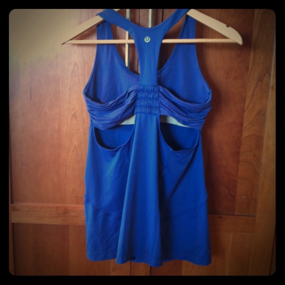 Lululemon tank