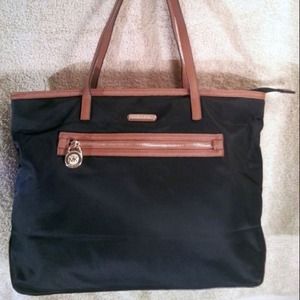Michael KORS kempton navy purse