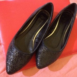 ✨Sparkly black flats✨