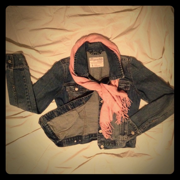 🍂Distressed Jean Jacket🍂