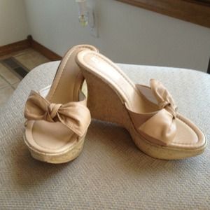 Bebe wedges size 36/6