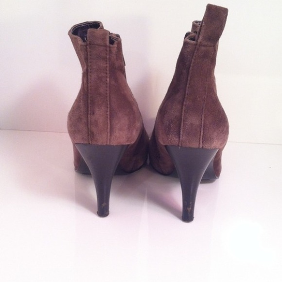 Brown suede boots - Picture 4 of 4