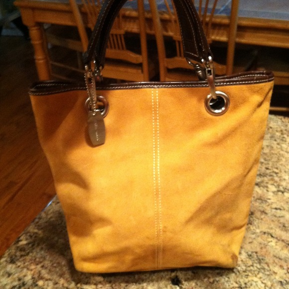 Willi Smith tan suede bucket bag with brown trim