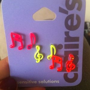 Music Note Earings