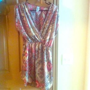 Unique shirt dress. Size Large.