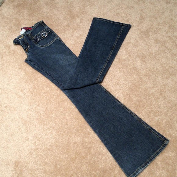 BeBe Jeans