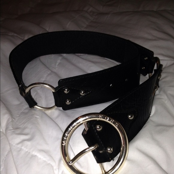 ?FLASH SALE?Michael Kors Black Leather Belt
