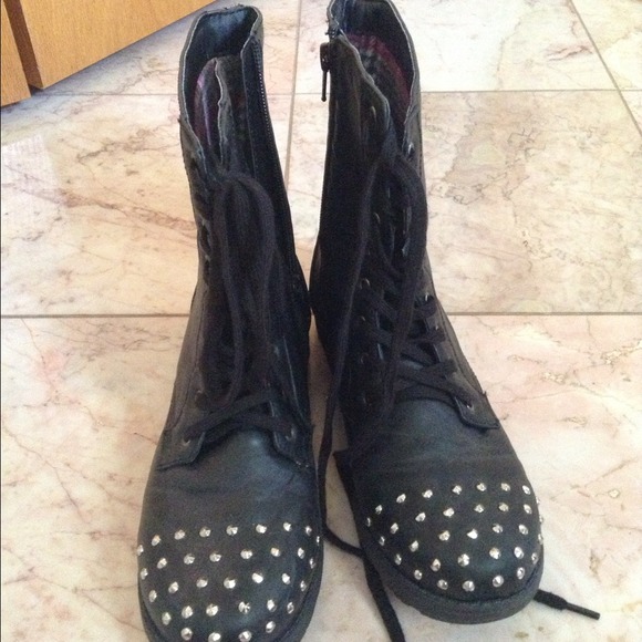 Black studded combat boots (: - Picture 2 of 3