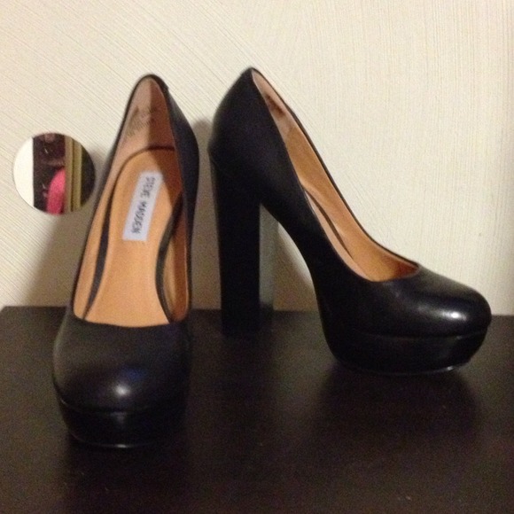 Steve Madden black pumps never worn! - Picture 1 of 3