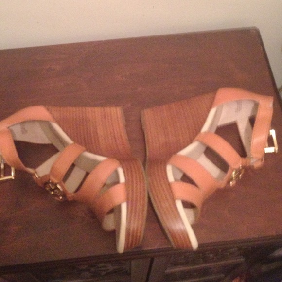 Michael Kors cognac leather logo wedge *no trades* - Picture 3 of 3