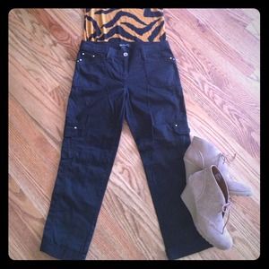 White House Black Market Crop pants Size 0 new