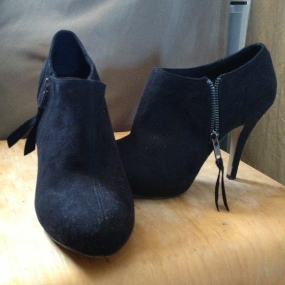 Black Zip-Up Booties