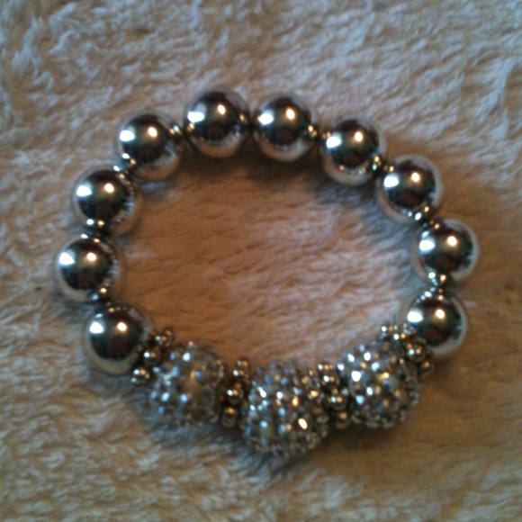 Silver stretch bracelet