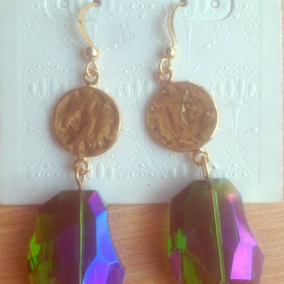 Stunning iridescent earrings