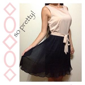 💖Pretty champagne & black party dress