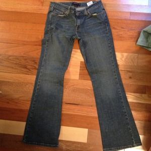 RESERVED TRADE! NWOT Levi's Superlow 518 Jeans