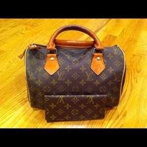 Vintage 1970s Louis Vuitton bag & checkbook cover