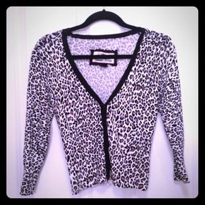 Leopard print crop sweater!