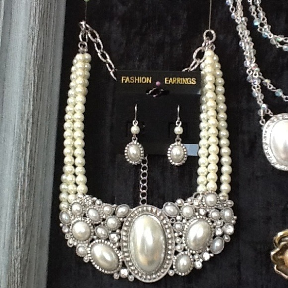 Pearl necklace