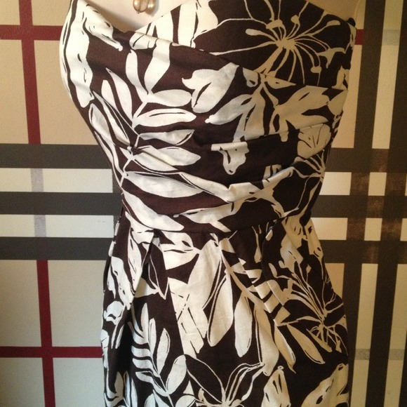 SOLD. Crazy cute brown pattern dress. Jr's sz 11 - Picture 3 of 3
