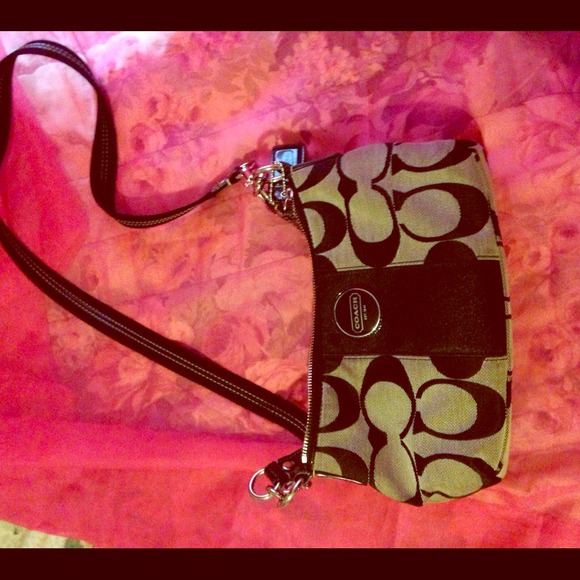 TRADED 😉😉😉Authentic coach crossbody