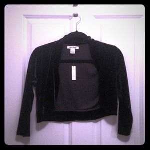 Black velvet cropped sweater *NWT*