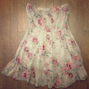 Floral strapless dress