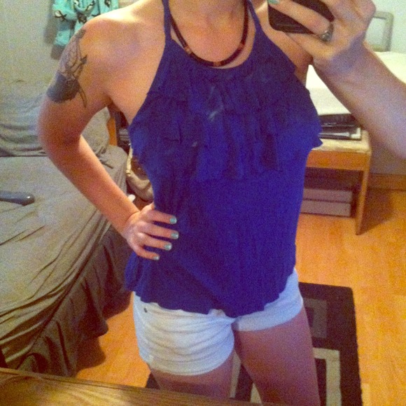 Royal blue around the neck strapless shirt