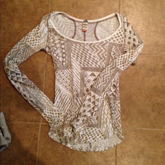 ❌❌TRADED❌❌Authentic Free People sweater