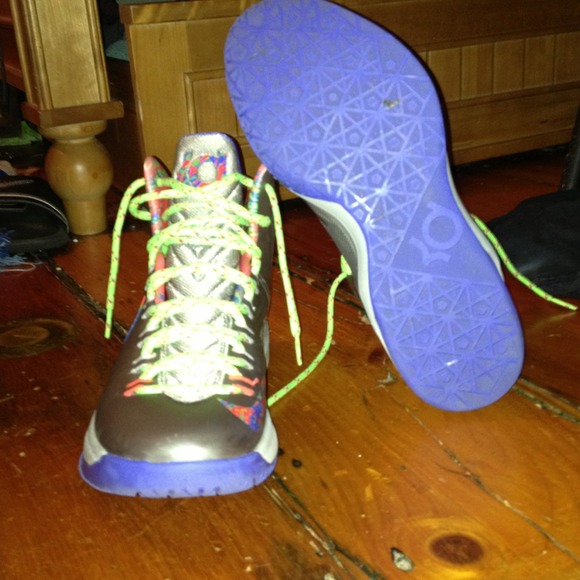 🔥Kd v splatters🔥 - Picture 3 of 4