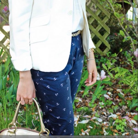 Anchor Print Cropped Pants - Picture 3 of 4
