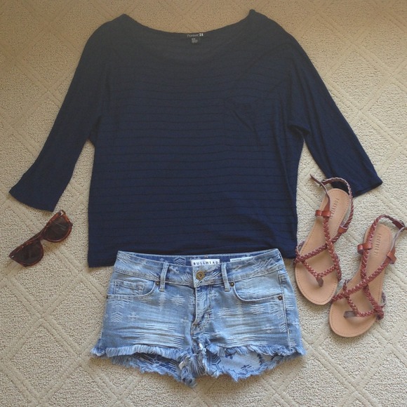 Forever 21 Tops - *SOLD* Navy Blue Striped Top