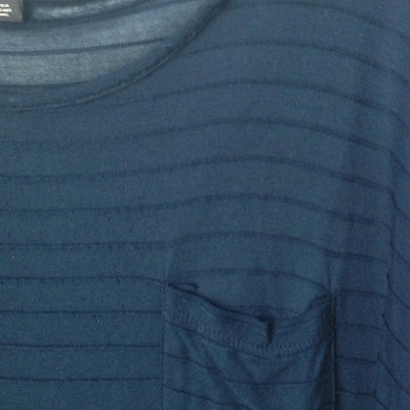 *SOLD* Navy Blue Striped Top - Picture 3 of 3
