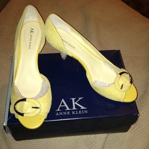 Anne Klein yellow heeled, open-toed sandal