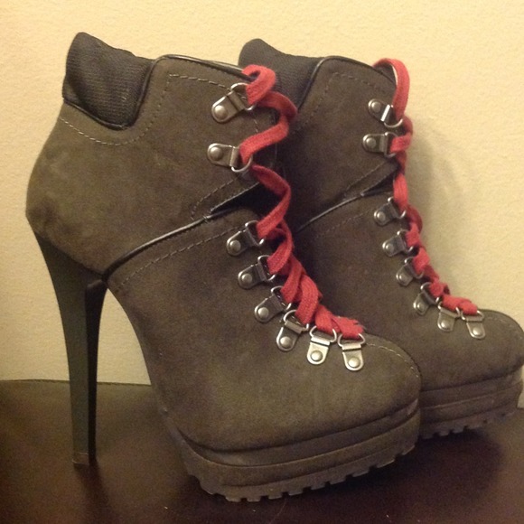 Grey boots