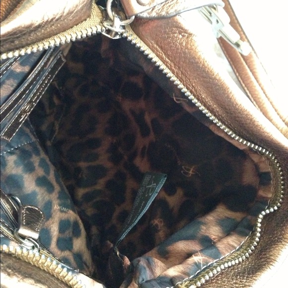 B makowsky messenger bag with matching key fob - Picture 3 of 4