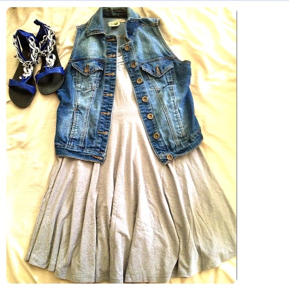 Dresses & Skirts - 💃New Grey skater dress💃