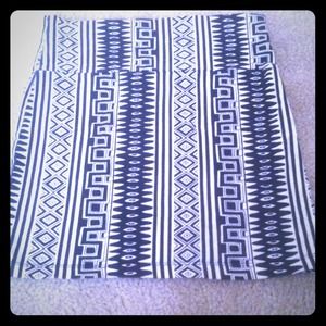 Tribal Black&White skirt
