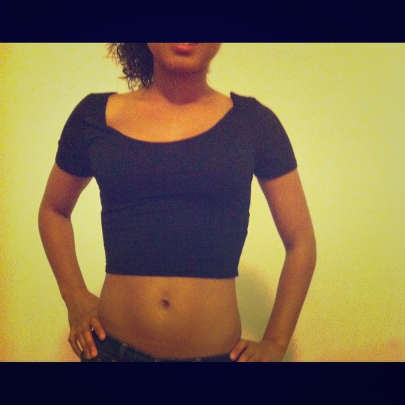 Black Crop top
