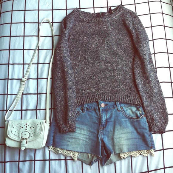 ⛔Sold⛔Grey Sparkle Metallic Knitted Sweater