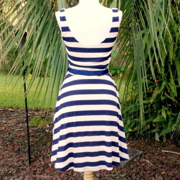 🌸SOLD IN BUNDLE🌸 Delia's Nautical Striped Dress - Picture 3 of 3