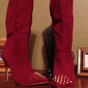 Knee high burgundy swede boots