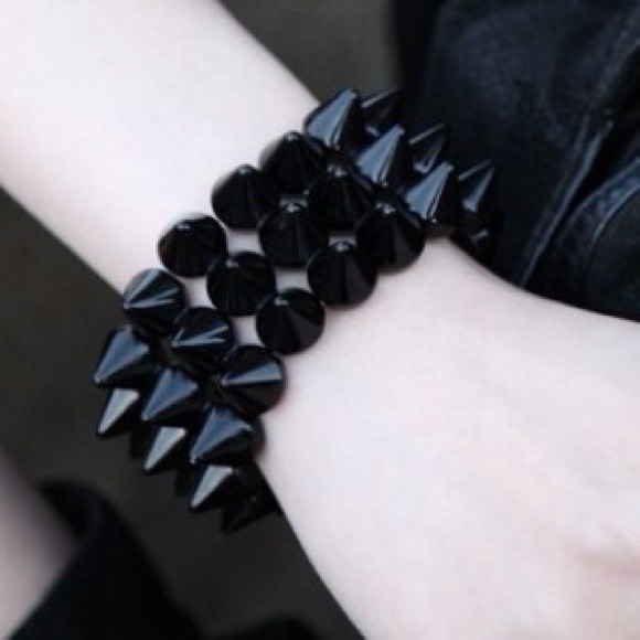 NEW Brandy Melville Black Spiked bracelet