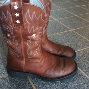 Pro Baby Ariat boots 8.5B