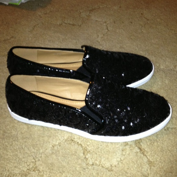 🚫sold🚫 Sparkle slip ons ❤ - Picture 2 of 3