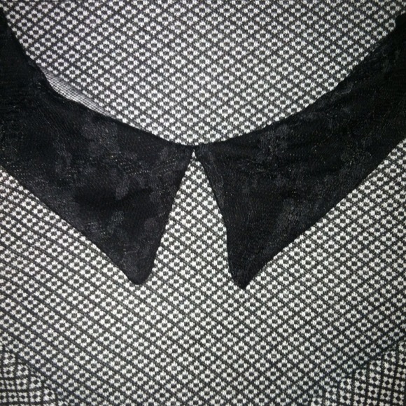 ❌UNAVAILABLE ❌ 🎉HOST PICK 🎉Topshop dress - Picture 2 of 3