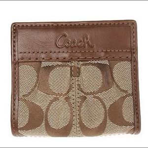 ⚡REDUCED⚡💯% AUTHENTIC Coach Wallet